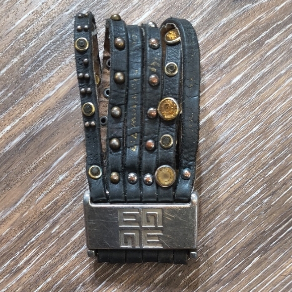 Black and Gold Studded Bracelet - Handmade - Picture 2 of 5